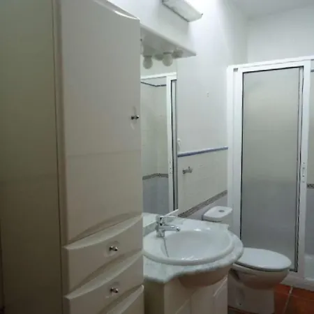 Sleeps 2 Pool Wifi Apartment Tahiche