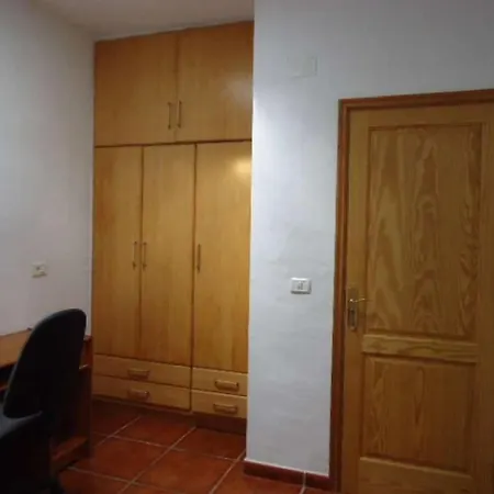 Sleeps 2 Pool Wifi Apartment